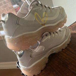 Sketchers Gold Crown Women's D'Lites Crystal - Love (Size 8.5)